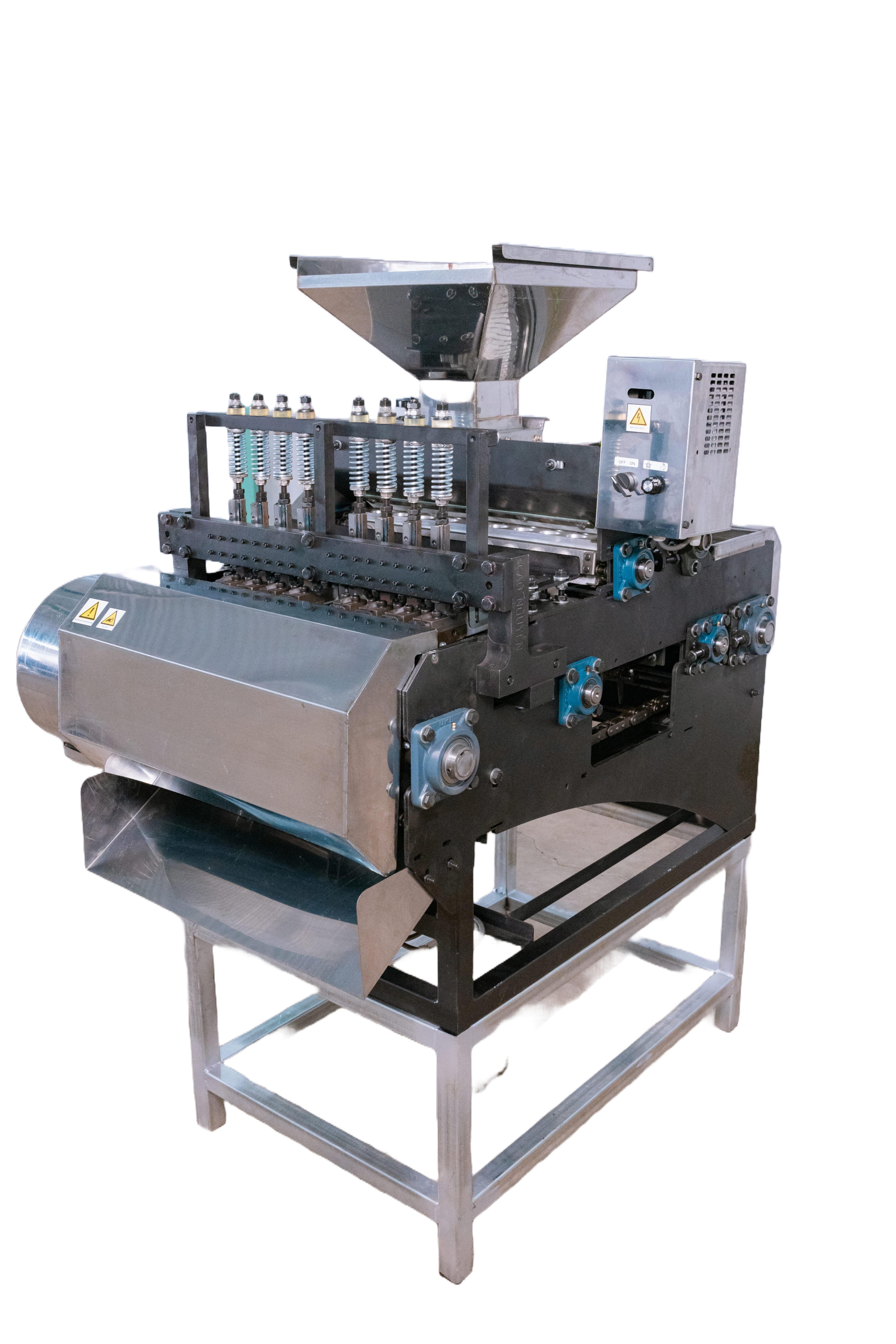 Vietnam 8-Blade Cashew Cutting Machine - Side View