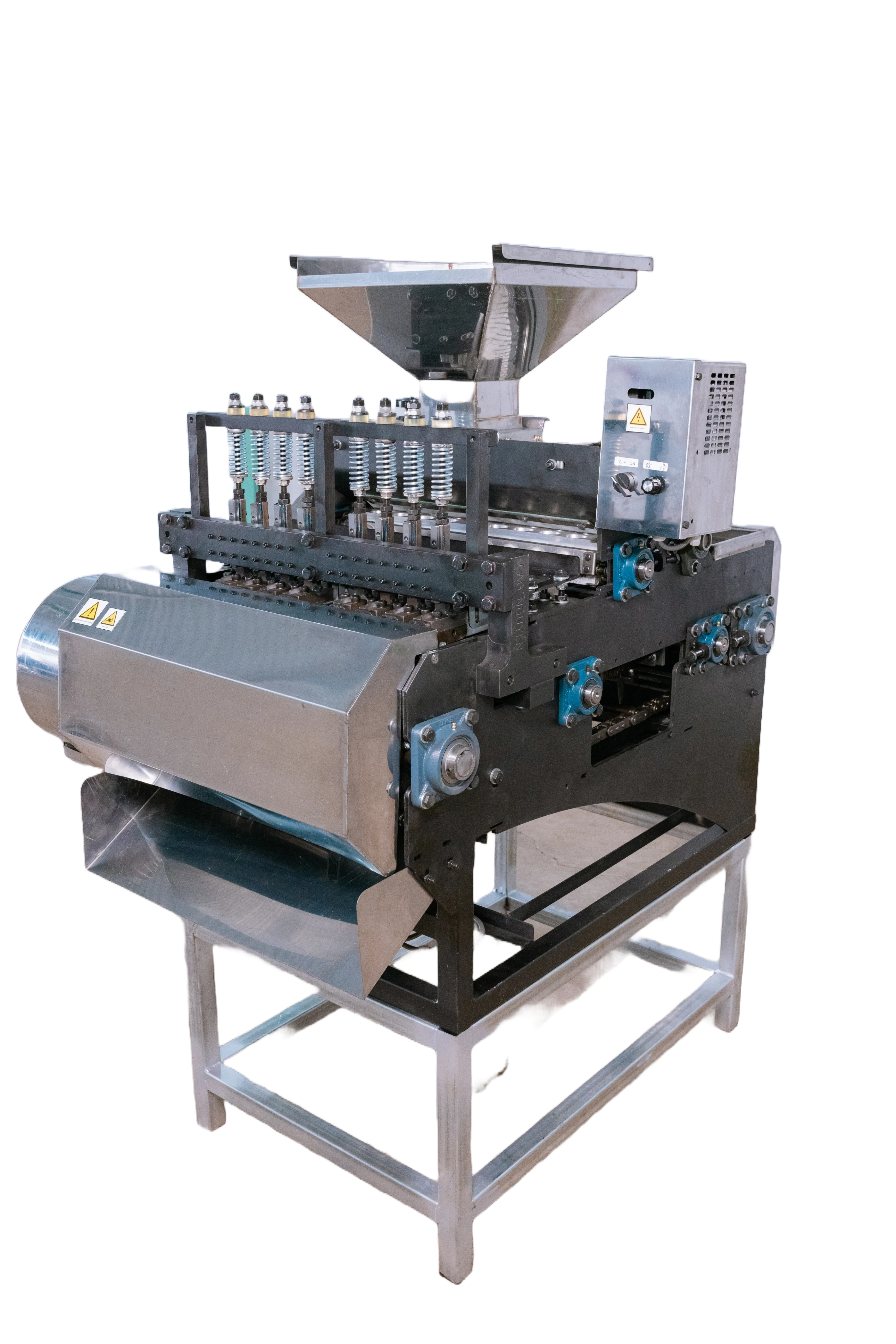 Vietnam 8-Blade Cashew Cutting Machine - Side View